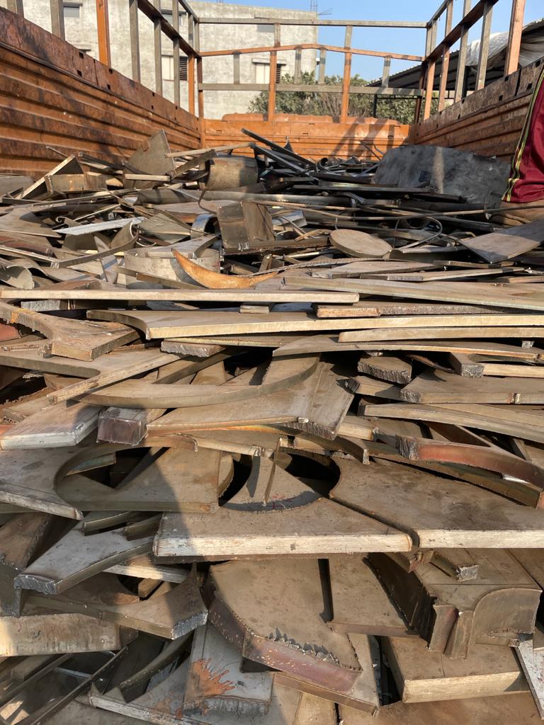 SS CUT PLATE SCRAP